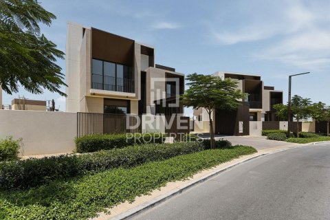 Vilë në Dubai Hills Estate, Emiratet e Bashkuara Arabe 5 dhoma gjumi, 731.43 m2. № 768365