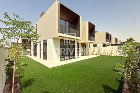 ویلا در Dubai Hills Estate، Dubai ، امارات متحده عربی 5 خوابه ، 659.98 متر مربع. شماره 768364