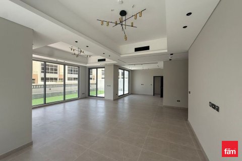 Al Furjan, Dubai, संयुक्त अरब अमीरात में विला, 5 बेडरूम, 613.7 वर्ग मीटर, संख्या 758489 - फ़ोटो 4