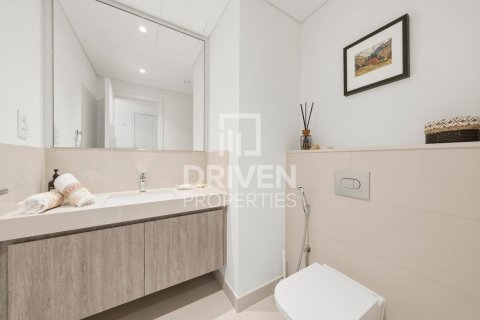 Lägenhet till försäljning i Zabeel, Dubai, UAE 2 sovrum, 108.42 kvm Nr. 758997 - fotografi 15