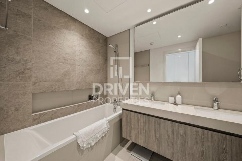 Lägenhet till försäljning i Zabeel, Dubai, UAE 2 sovrum, 108.42 kvm Nr. 758997 - fotografi 16