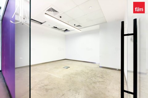 Office in Sheikh Zayed Road, Dubai, UAE 253 sq.m. № 711458 - photo 16