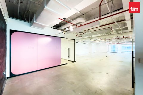 Office in Sheikh Zayed Road, Dubai, UAE 253 sq.m. № 711458 - photo 2
