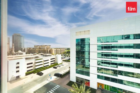 Office in Sheikh Zayed Road, Dubai, UAE 253 sq.m. № 711458 - photo 18