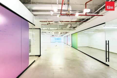 Office in Sheikh Zayed Road, Dubai, UAE 253 sq.m. № 711458 - photo 3