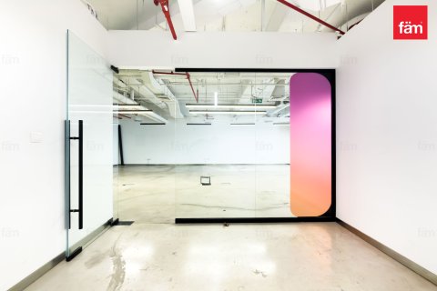 Office in Sheikh Zayed Road, Dubai, UAE 253 sq.m. № 711458 - photo 24