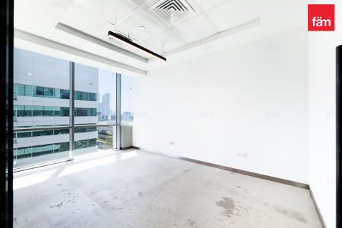 Office in Sheikh Zayed Road, Dubai, UAE 253 sq.m. № 711458 - photo 26