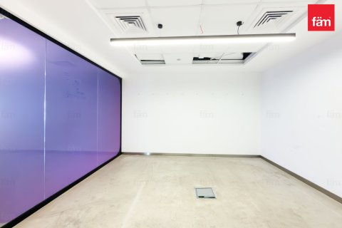 Office in Sheikh Zayed Road, Dubai, UAE 253 sq.m. № 711458 - photo 9