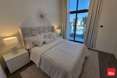 Radový dom v Dubai, SAE 4 spálne, 192.5 m2 č. 659087 - Fotografia 18