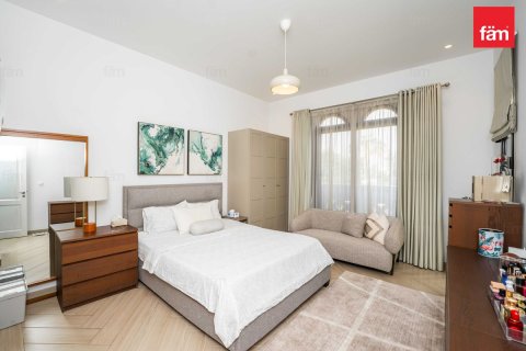 Radhus till försäljning i Dubai, UAE 4 sovrum, 309.4 kvm Nr. 659089 - fotografi 7