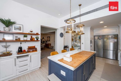 Radhus till försäljning i Dubai, UAE 4 sovrum, 309.4 kvm Nr. 659089 - fotografi 25