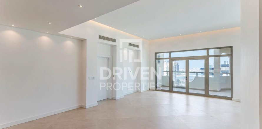 Apartment i Palm Jumeirah, Dubai, UAE 3 soveværelser, 203 kvm № 654810