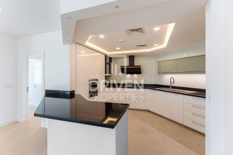 Apartment til leje i Palm Jumeirah, Dubai, UAE 3 soveværelser, 203 kvm № 654810 - foto 3