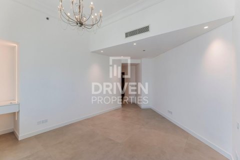 Apartment til leje i Palm Jumeirah, Dubai, UAE 3 soveværelser, 203 kvm № 654810 - foto 13