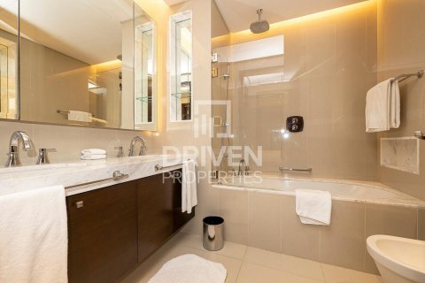 Huoneisto Downtown Dubai (Downtown Burj Dubai), Dubai, Arabiemiraatit 1 makuuhuone, 79 m2 № 654808 - kuva 7