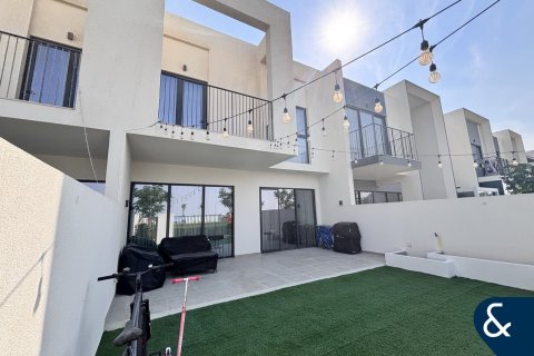 Villa in vendita a The Valley, Dubai, EAU 3 camere da letto, 191 mq. № 666482 - foto 1