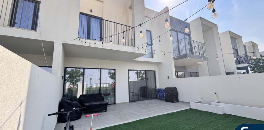 Villa a The Valley, Dubai, EAU 3 camere da letto, 191 mq. № 666482