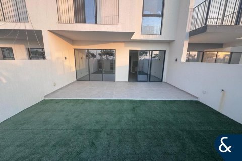 Villa til salgs i The Valley, Dubai, Emiratene 3 soverom, 191 kvm Nr. 666482 - Foto 4