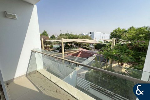 Townhouse di Mudon, Dubai, UEA 3 kamar tidur, 276 m2 nomor 668152 - foto 16