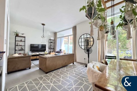 Townhouse di Mudon, Dubai, UEA 3 kamar tidur, 276 m2 nomor 668152 - foto 1