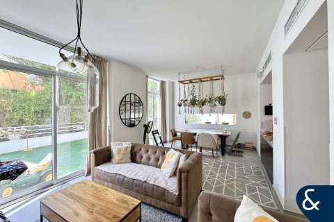 Townhouse di Mudon, Dubai, UEA 3 kamar tidur, 276 m2 nomor 668152 - foto 2