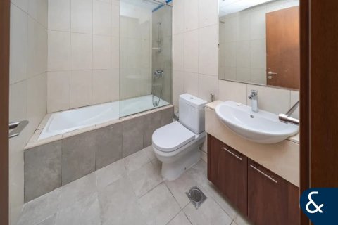 Jumeirah Village Circle, Dubai, UAE의 임대용 빌라 침실 4개, 256제곱미터 번호 668153 - 사진 8