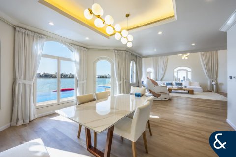 Palm Jumeirah、Dubai、UAE にあるヴィラの賃貸物件 4ベッドルーム、612 m2、No668156 - 写真 2
