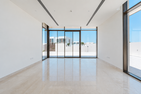 Villa in Abu Dhabi, UAE 5 bedrooms, 1161.01 sq.m. № 748296 - photo 4