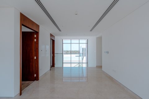 Villa in Abu Dhabi, UAE 5 bedrooms, 1161.01 sq.m. № 748296 - photo 12
