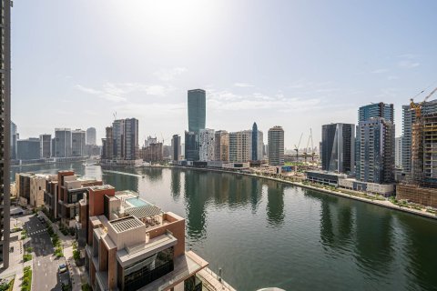 Business Bay, Dubai, BAE’de satılık daire 2 yatak odası, 187.66 m&sup2; No 748297 - fotoğraf 20