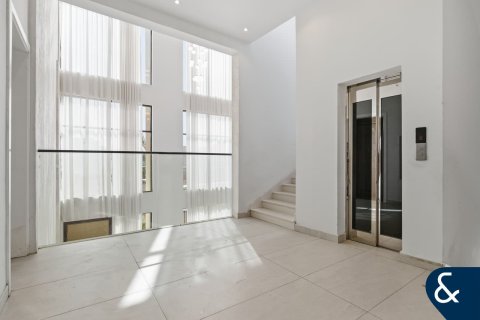 Villa à vendre à  Jumeirah Village Triangle, Dubai, EAU 5 chambres, 469 m2 № 688699 - photo 2