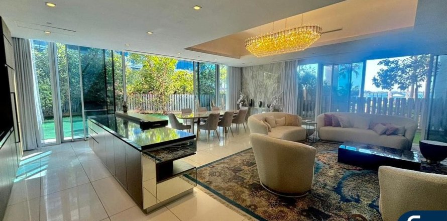 Palm Jumeirah, Dubai, संयुक्त अरब अमीरात में अपार्टमेंट, 3 बेडरूम, 486 वर्ग मीटर, संख्या 688698