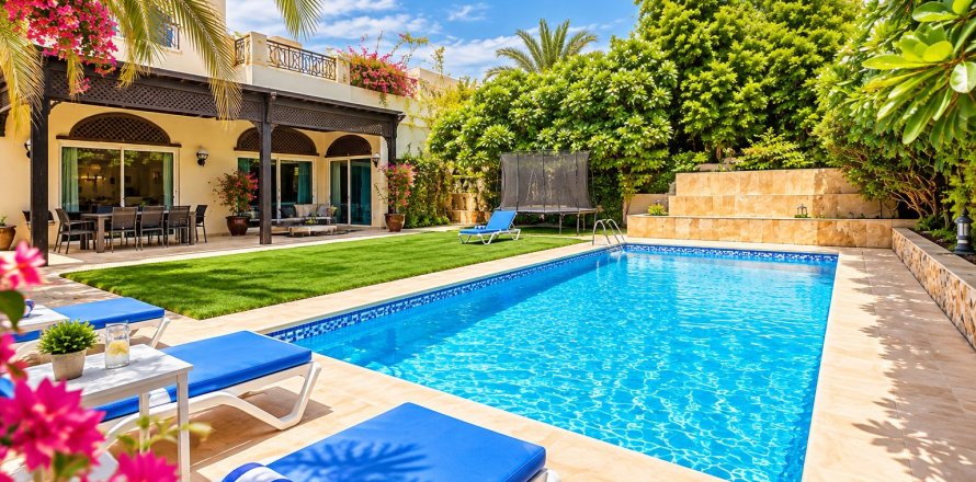 Вилла в Jumeirah Park, Дубай, ОАЭ 5 спален, 471м2 № 764271