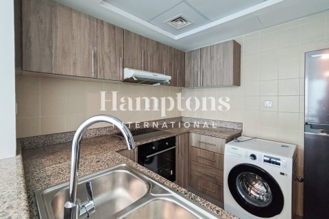 Apartment in Dubai Marina, Dubai, UAE 1 bedroom, 70.42976430 sq.m. № 666207 - photo 6