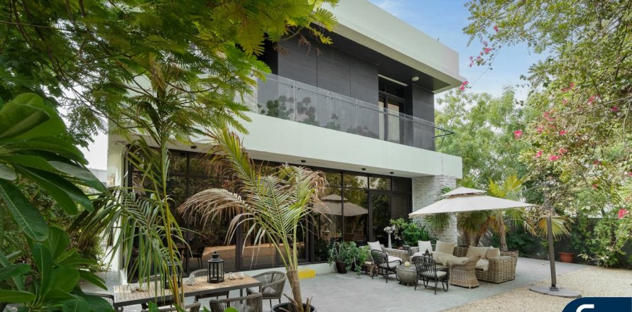 Huvila DAMAC Hills (Akoya by DAMAC), Dubai, Arabiemiraatit 5 makuuhuonetta, 323 m2 № 667799