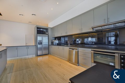 Пәтер Дубай Марина, Дубай, БАӘ-да 4 жатын бөлмелер, 580 м² № 667787 - фото 8