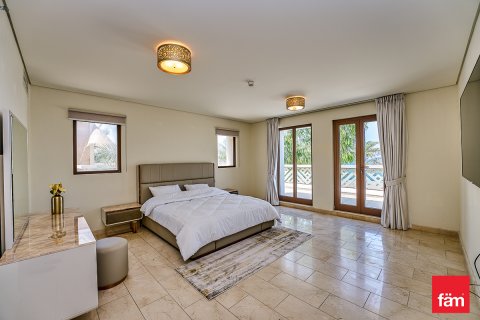 Vila v Palm Jumeirah, Dubai, SAE 4 ložnice, 912.1 m² Č.: 630324 - fotografie 7