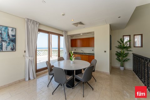 Vila v Palm Jumeirah, Dubai, SAE 4 ložnice, 912.1 m² Č.: 630324 - fotografie 21