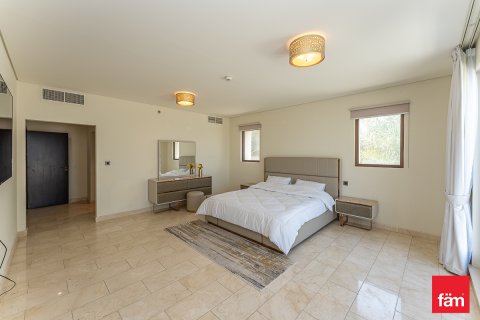 Vila v Palm Jumeirah, Dubai, SAE 4 ložnice, 912.1 m² Č.: 630324 - fotografie 13