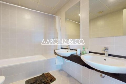 Dubai Marina, Dubai, संयुक्त अरब अमीरात में अपार्टमेंट, 2 बेडरूम, 138.5 वर्ग मीटर, संख्या 670471 - फ़ोटो 8