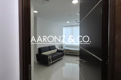 Iroda itt: Jumeirah Lake Towers, Dubai, EAE, 254.6 m², azonosító: 670472 - fénykép 9