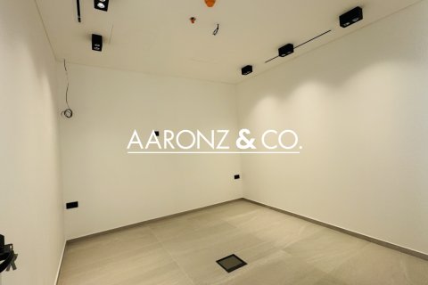 Зняти в оренду офіс в Бизнес-Бэй, Дубай, ОАЕ 99.9м2, № 670473 - фото 4