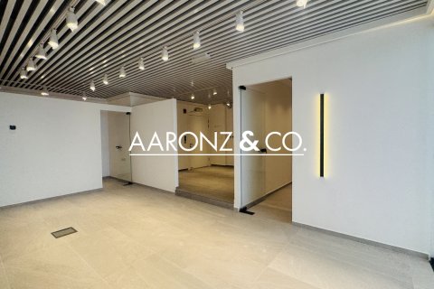 Зняти в оренду офіс в Бизнес-Бэй, Дубай, ОАЕ 99.9м2, № 670473 - фото 8