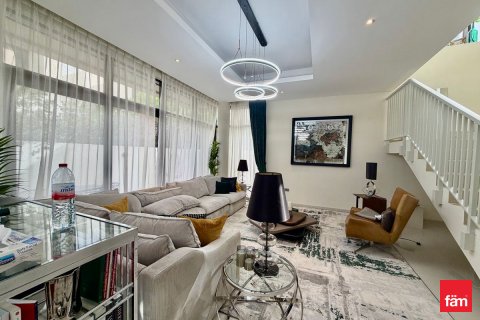 Villa te koop in Dubai, VAE 5 slaapkamers, 421.6 vr.m., nr 713540 - foto 9