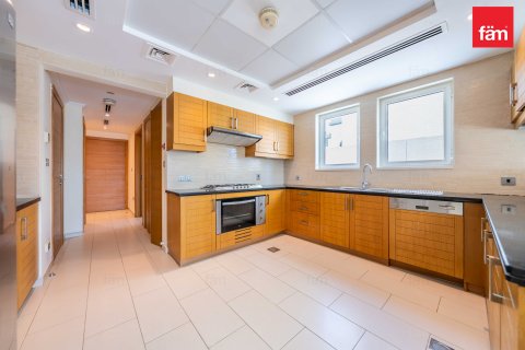 Villa zur Miete in Jumeirah Park, Dubai, VAE 3 Schlafzimmer, 510 m2 Nr. 713541 - Foto 5