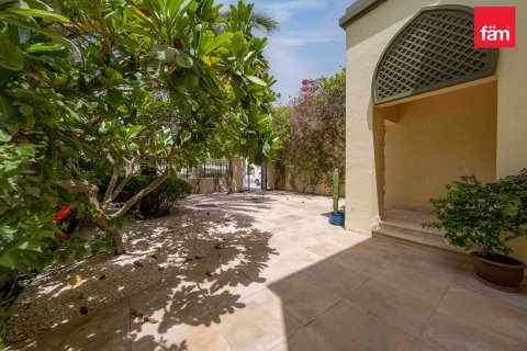 Villa zur Miete in Jumeirah Park, Dubai, VAE 3 Schlafzimmer, 510 m2 Nr. 713541 - Foto 4