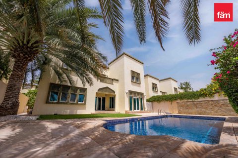 Jumeirah Park、Dubai、UAEにあるヴィラ 3ベッドルーム、510 m2 No713541