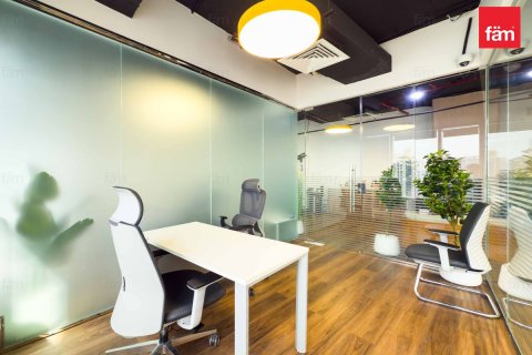 Zyrë në Dubai, Emiratet e Bashkuara Arabe 69.4 m2. № 669928 - Foto 9