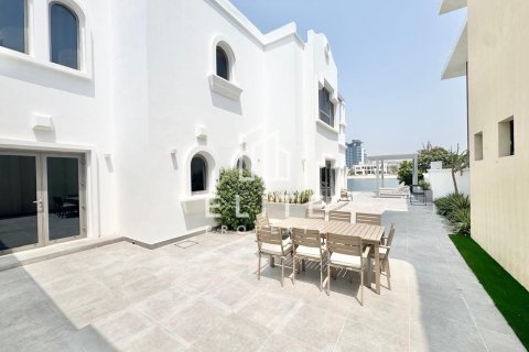 Willa na sprzedaż w Palm Jumeirah, Dubai, ZEA 5 sypialnie, 679 mkw., nr 741301 - zdjęcie 11