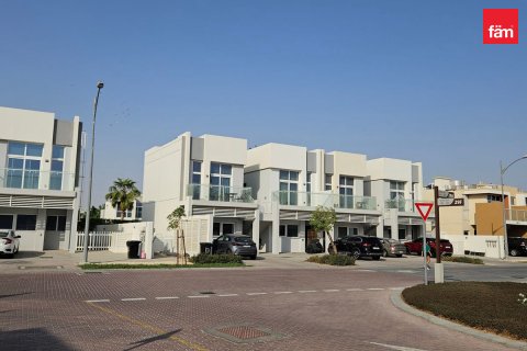 Apartment til salg i Dubai, UAE 1 soveværelse, 115 kvm № 739818 - foto 4